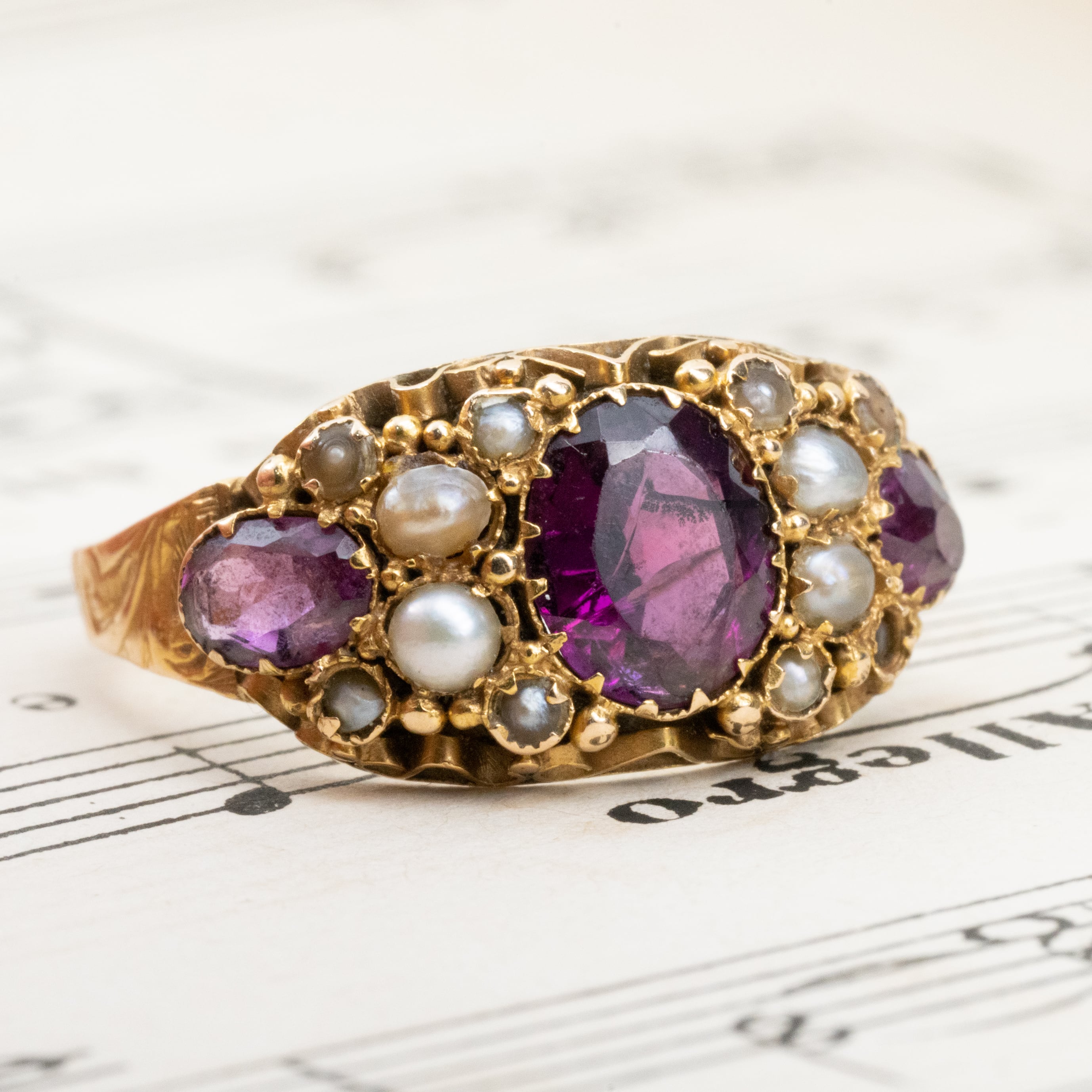 イギリス アンティーク リング 1880年 K15 ロードライトガーネット