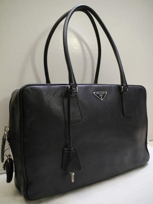 26万◆PRADA プラダ サフィアーノ A4対応ビジネス可 オールレザー トート バッグ 書類 ブリーフケース 黒◆ サフィアーノのビジネスモデル