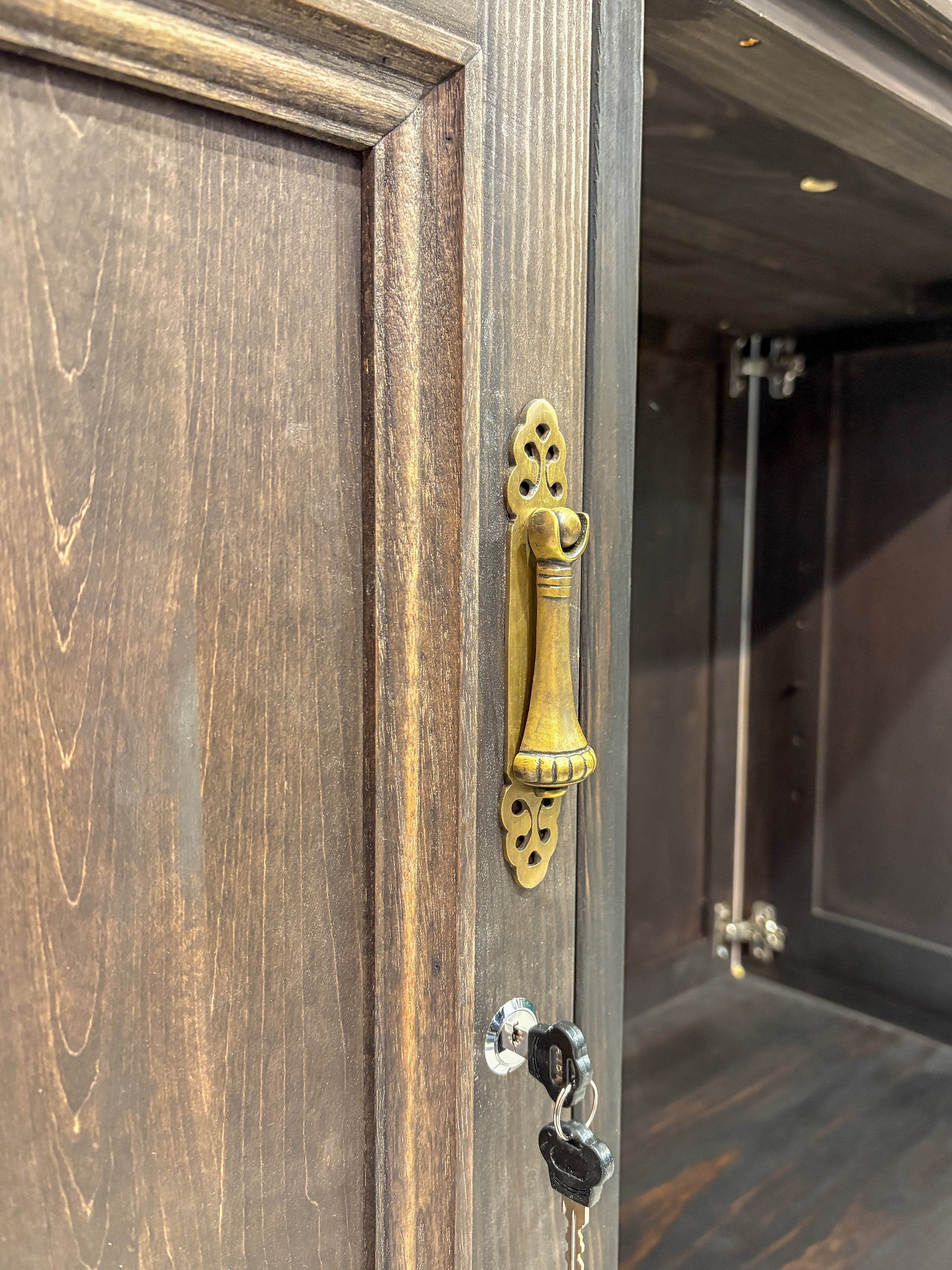 美容室向けクローゼット・ロッカー収納棚 （アンティーク調ハイ