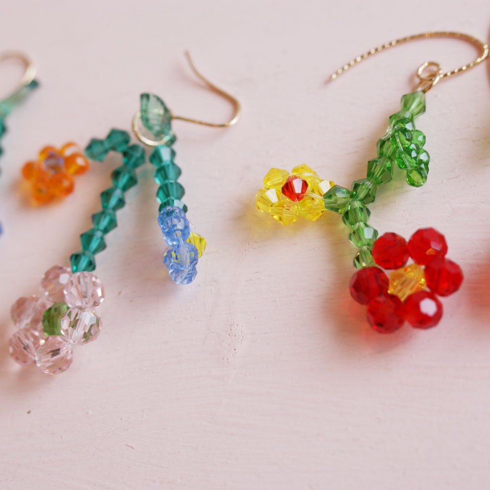 ビーズフラワーピアス 世界のかわいいものcikolatashop