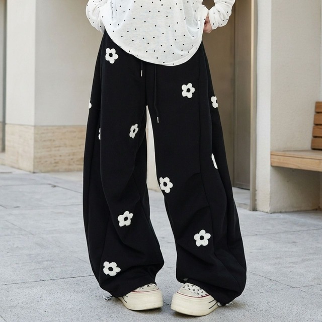 フラワーモチーフワイドスウェットパンツ 2col   R02623