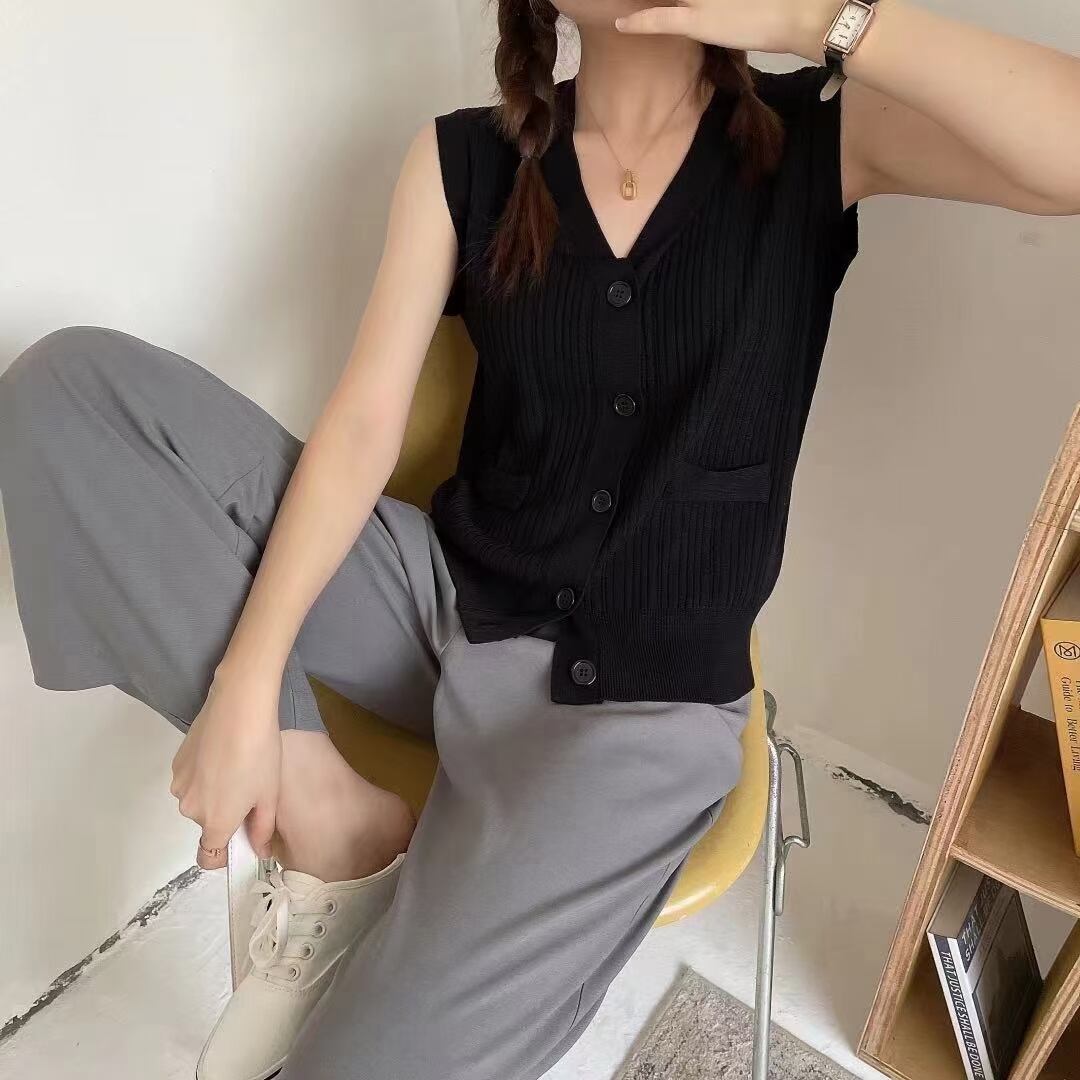 Vネックニットベスト　AJ1050-6611