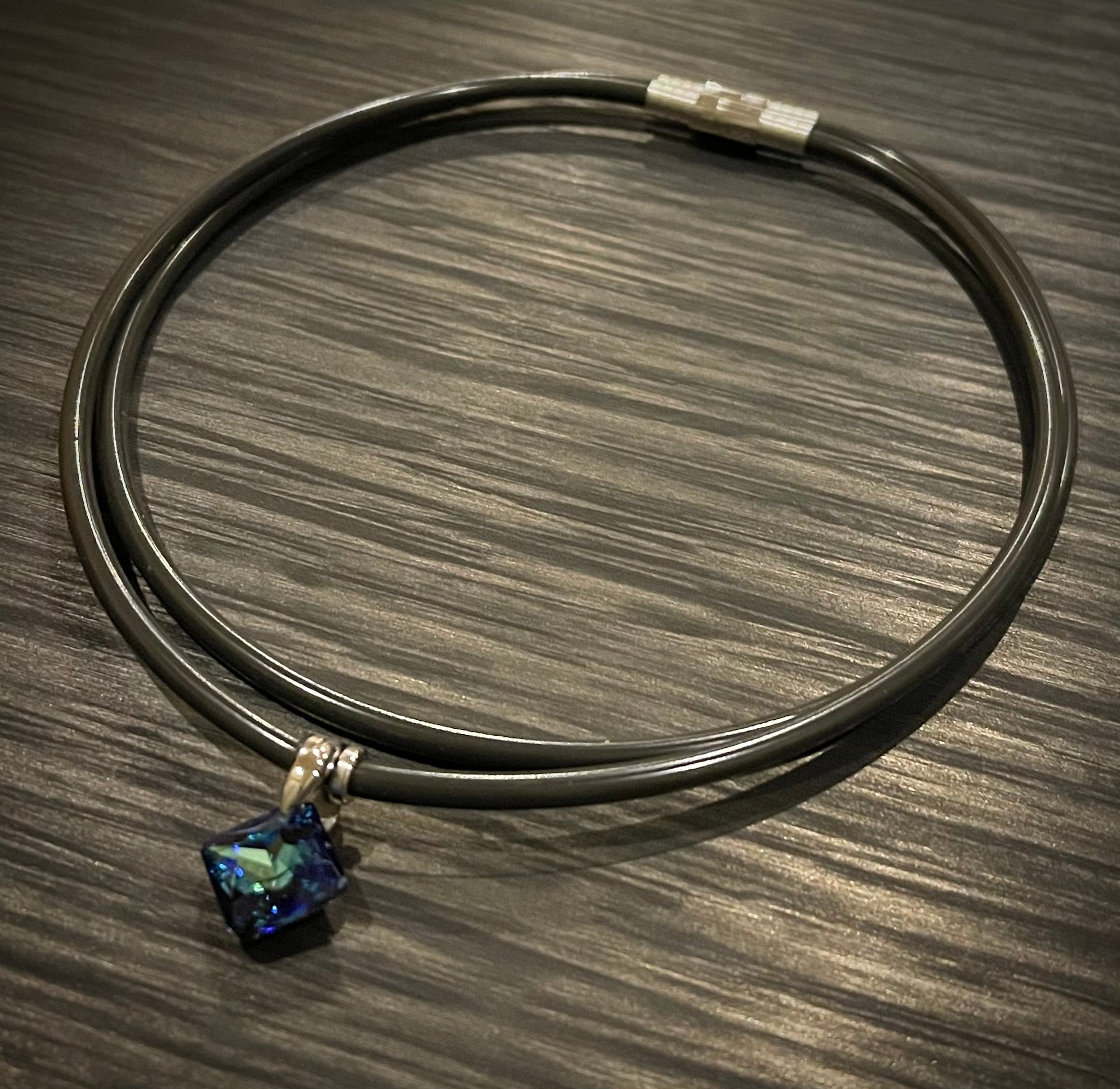 なんと4倍！！つけるだけで売り上げが上がる！商売繁盛ペンダント4 バミューダブルーSQUAREモデルとSSモデル2本セット パワー倍増