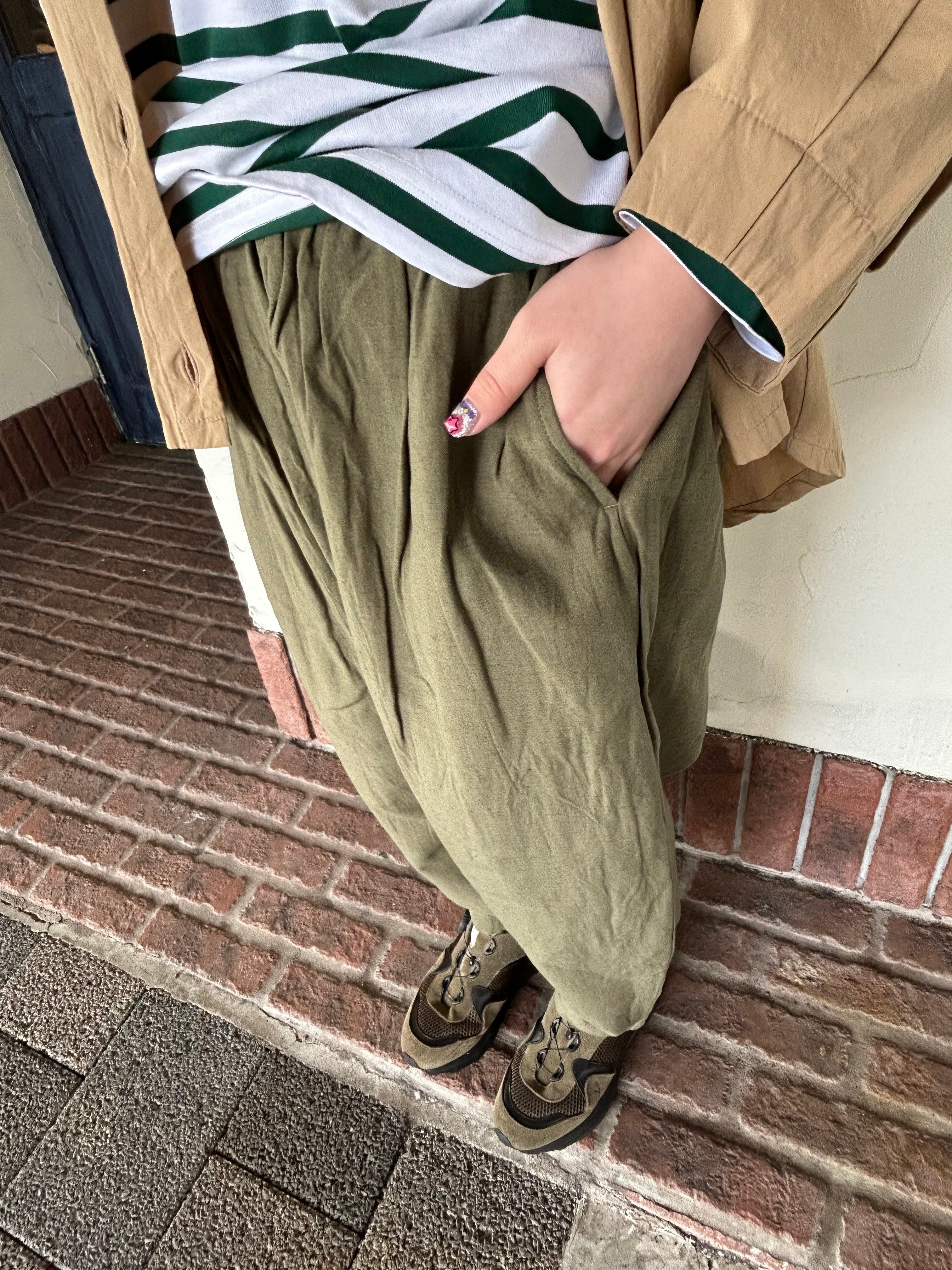 grin] “CLバックサテンマヨネーズパンツ” | HORUS WORKS