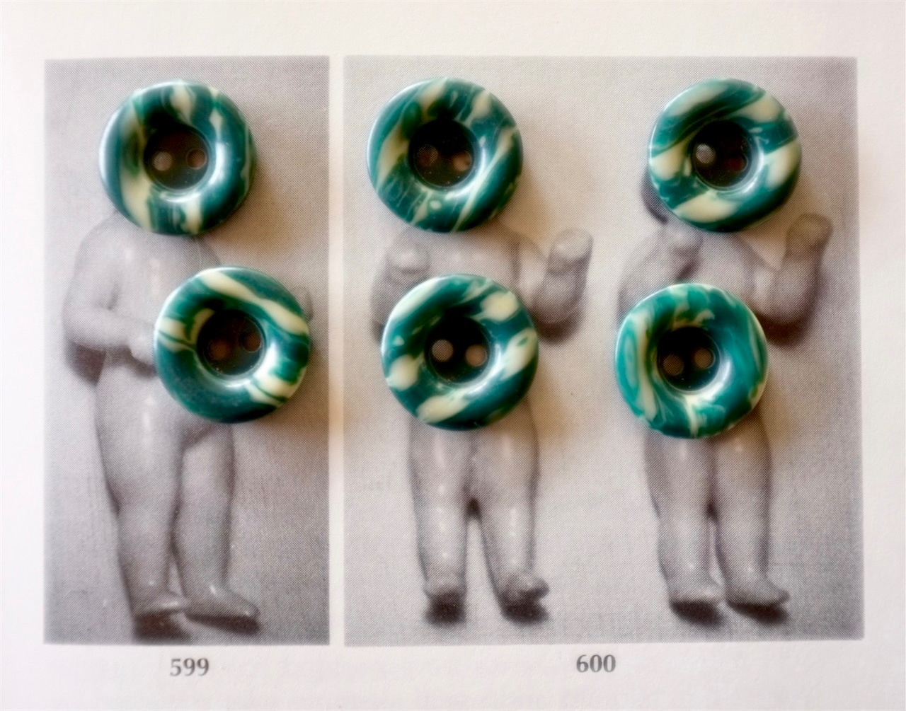 フランス 50s 緑と白の夢幻覚と錬金術ミルクボタンセット ヴィンテージ