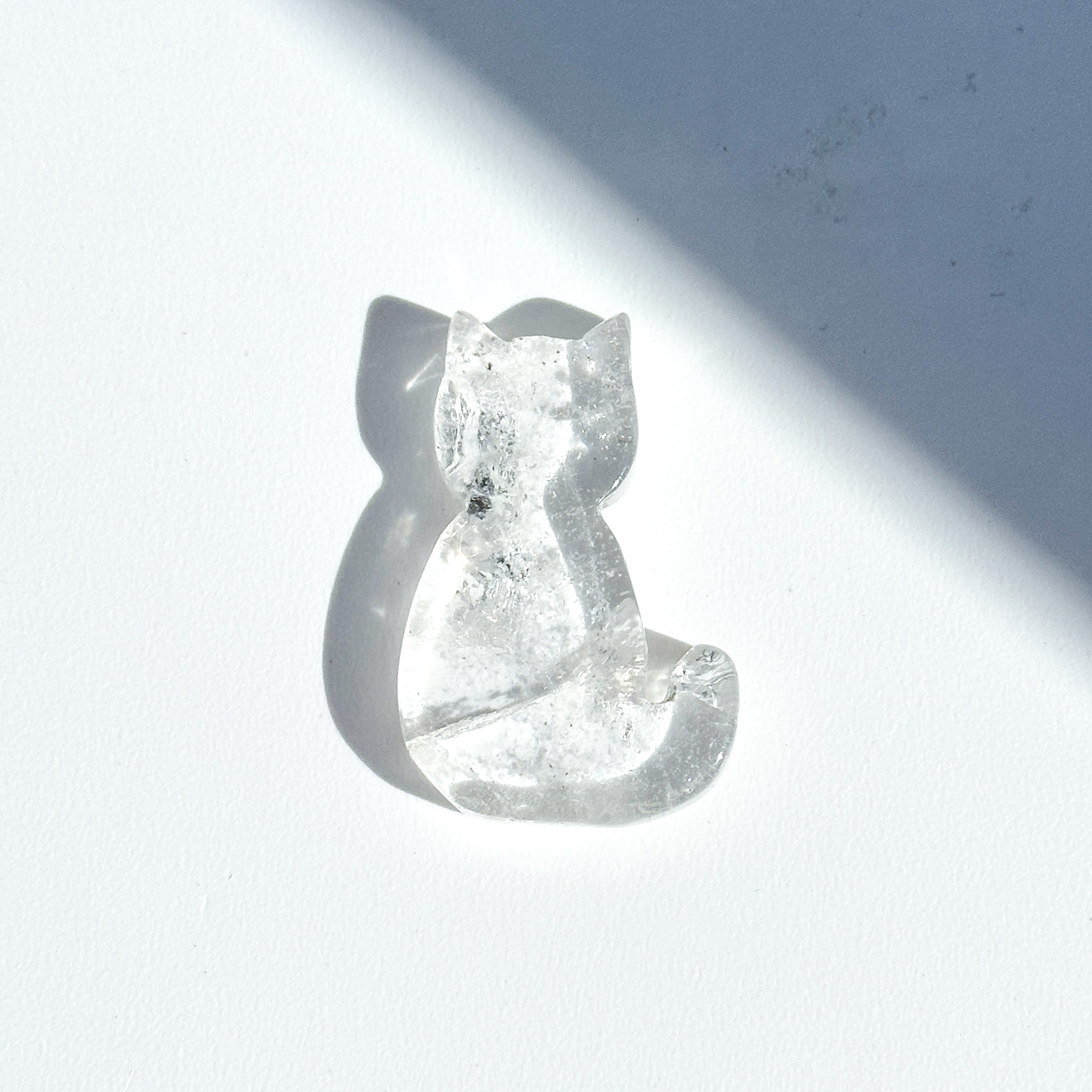 虹◎クリアクォーツ 猫ちゃん02◇Clear Quartz Cat ◇天然石・鉱物