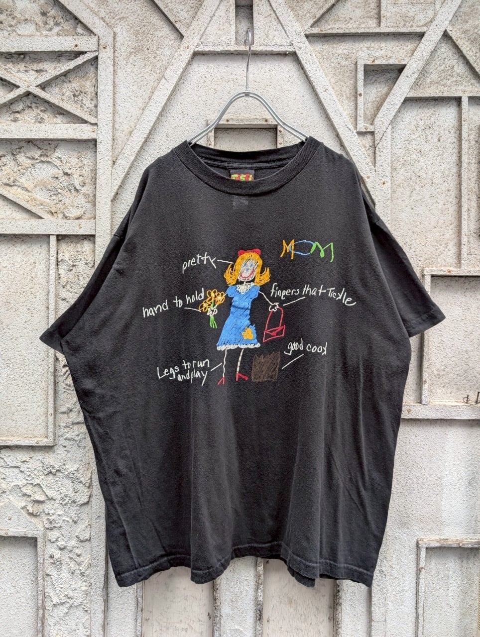 "MOM" print tee