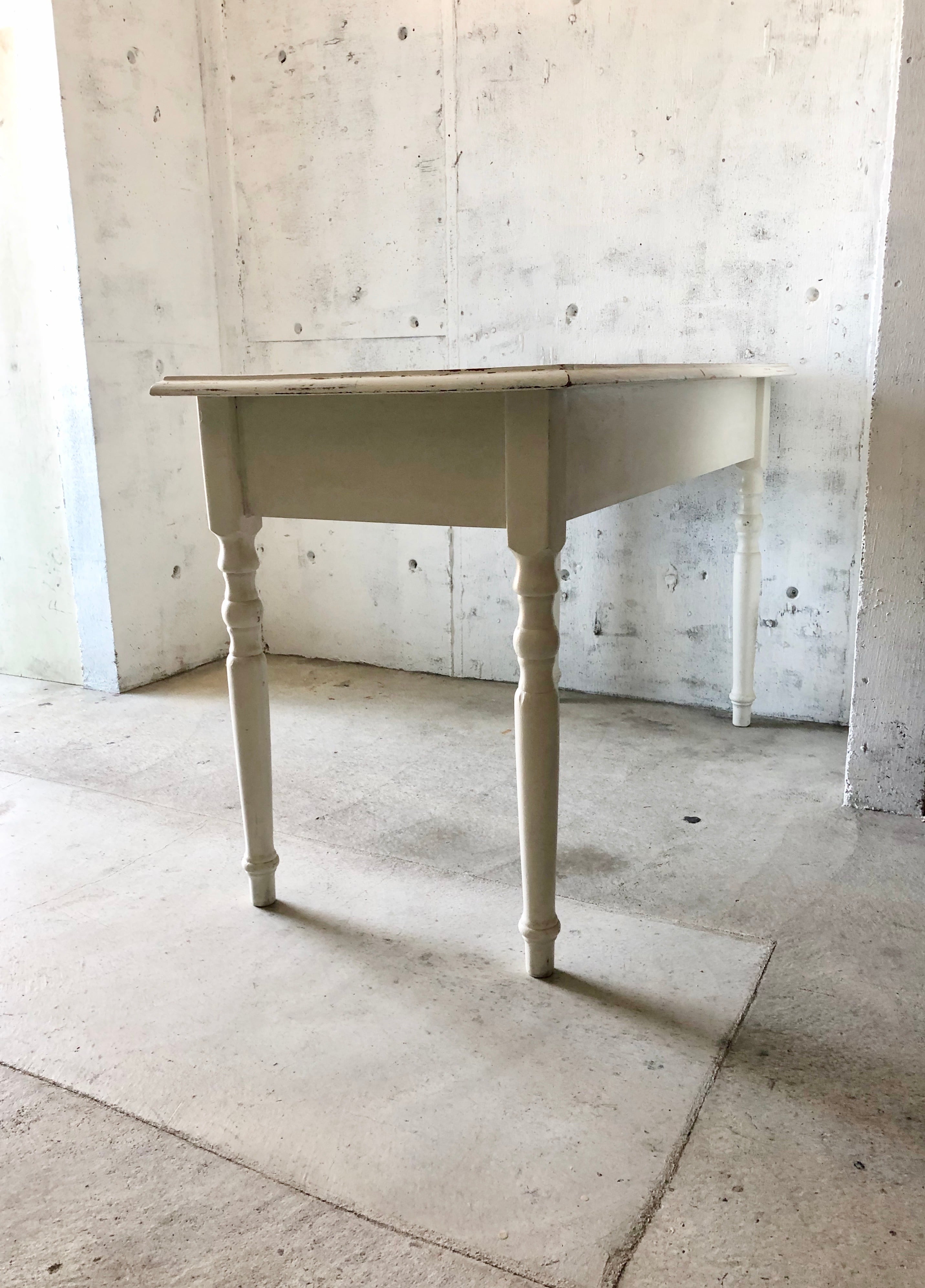 シャビーシックな木製デスク［古家具］ | giraffes craft