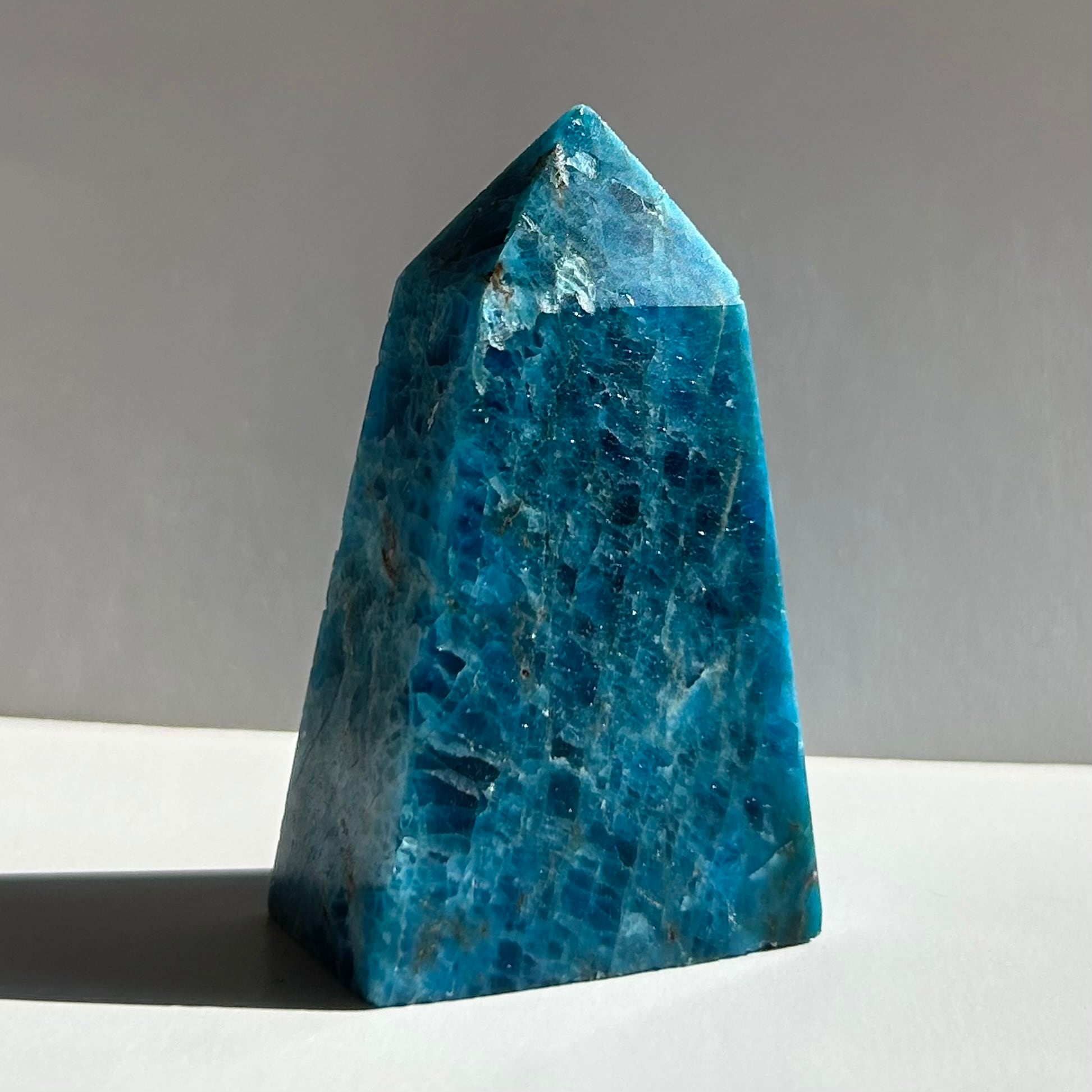 ブルーフローライト　タワー　9.7㎝　フローライト　ポイント　天然石 フローライト タワー ポイント 天然石 | BLUE MOON STONE