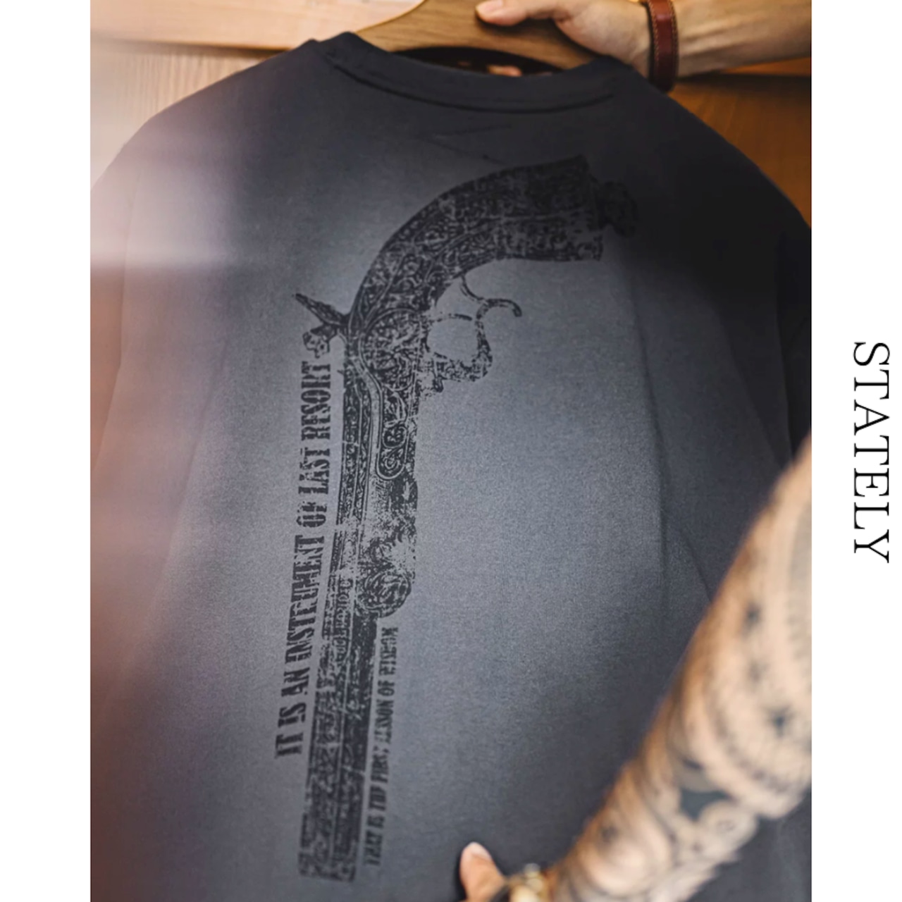 Last Resort ガンプリントTee_T294・画像3