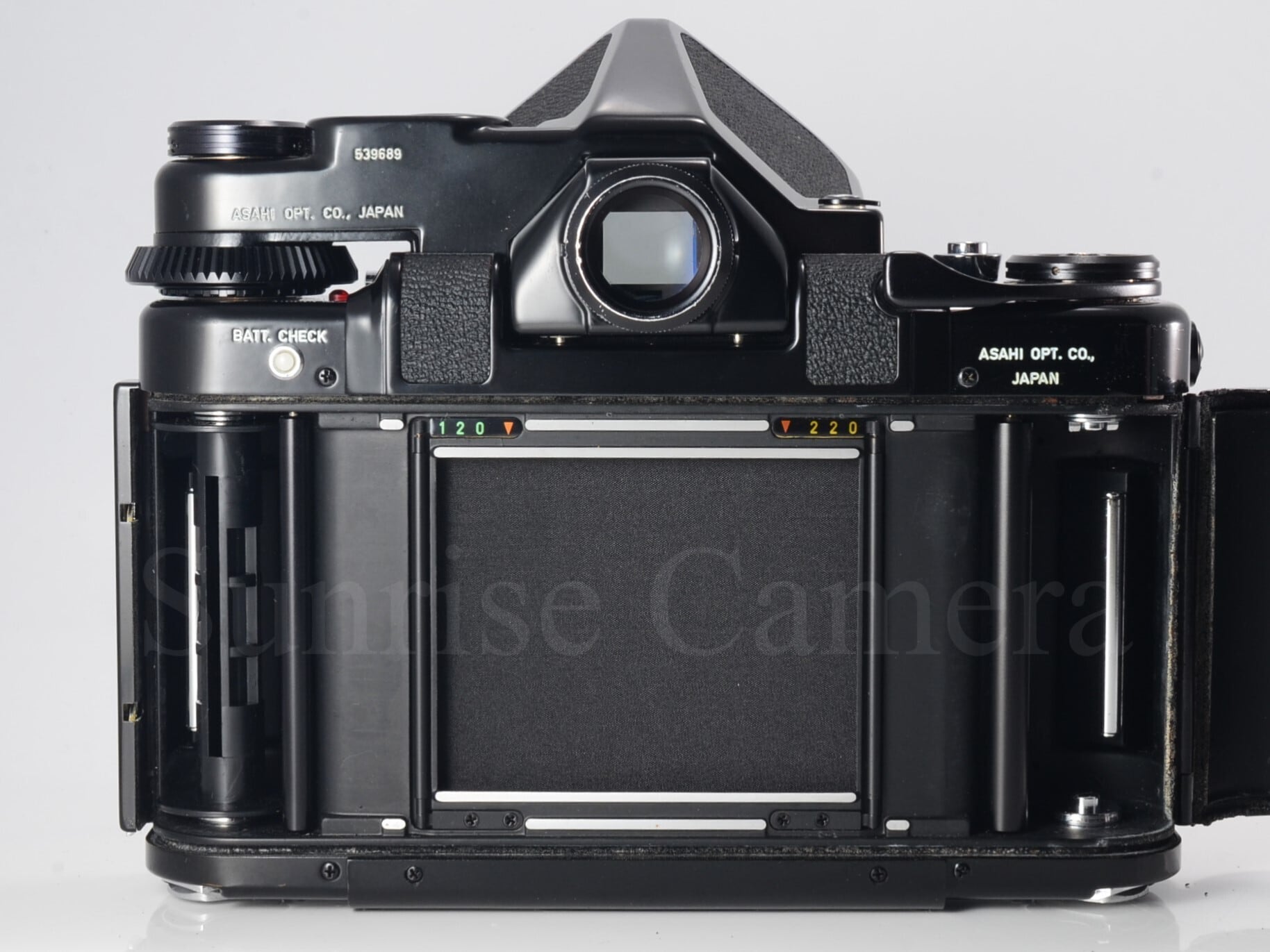 懐かしさのある描写☆作例写真あり】PENTAX 6×7 TTL 後期型ボディ