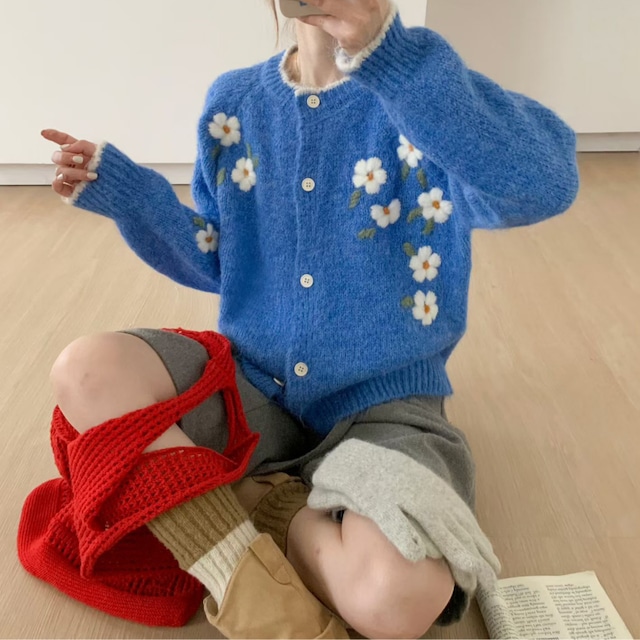 ice flower embroidery fluffy knit cardigan【3color】  e2097