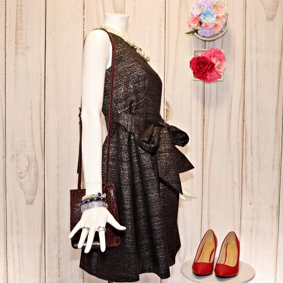 ルルウィルビー　美品　クローバーケミカルレース ワンピース　結婚式　お呼ばれ　M 美品】華やかな総柄ワンピース ルルウィルビー ルルウィルビー 美品