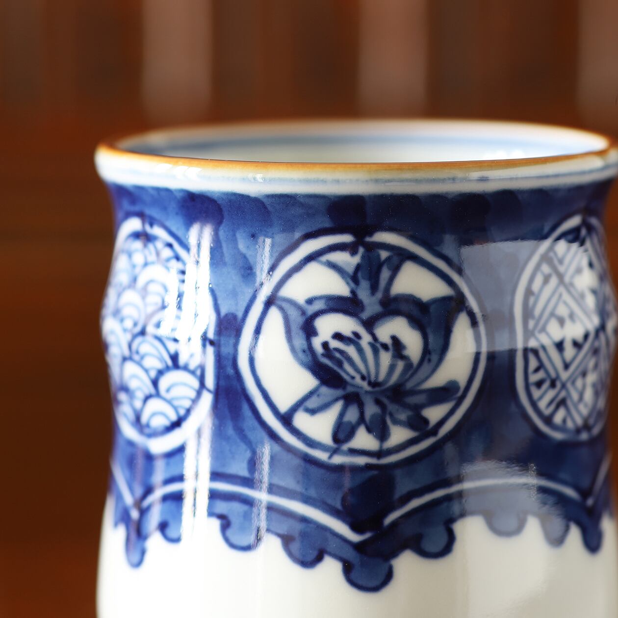 丸地紋 縦長湯呑 作：井手國博・与志郎窯（有田焼） | にっこう生活館