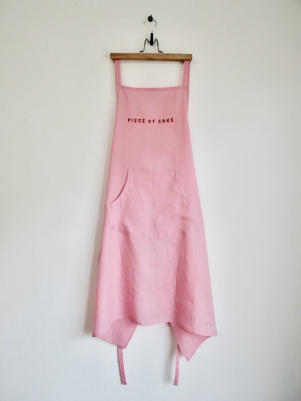 リネンエプロン／メッセージ手刺繍入り | set-list-tokyo