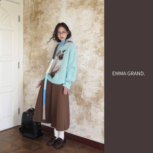 氷空に佇むシャム猫のふんわりニットセーター E00596