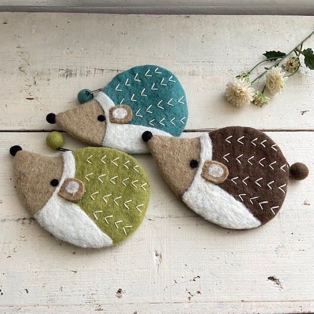 羊毛フェルト ハリネズミ ポーチ ハンドメイド フェアトレード