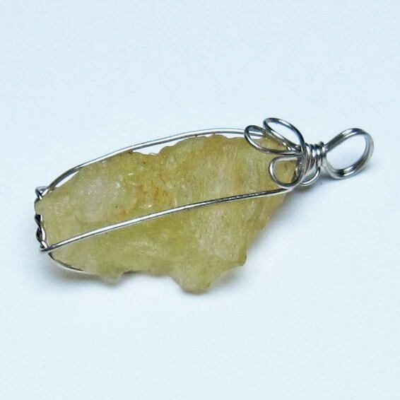 リビアングラス ペンダント 一点物 メール便可 112-13750