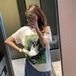 プリントTシャツ レディース トップス 白T 半袖Tシャツ ゆったり ルーズ フリーサイズ 個性的 春夏 カジュアル お出かけ おしゃれ ラウンドネック 女性 ファッション グラフィックプリント
