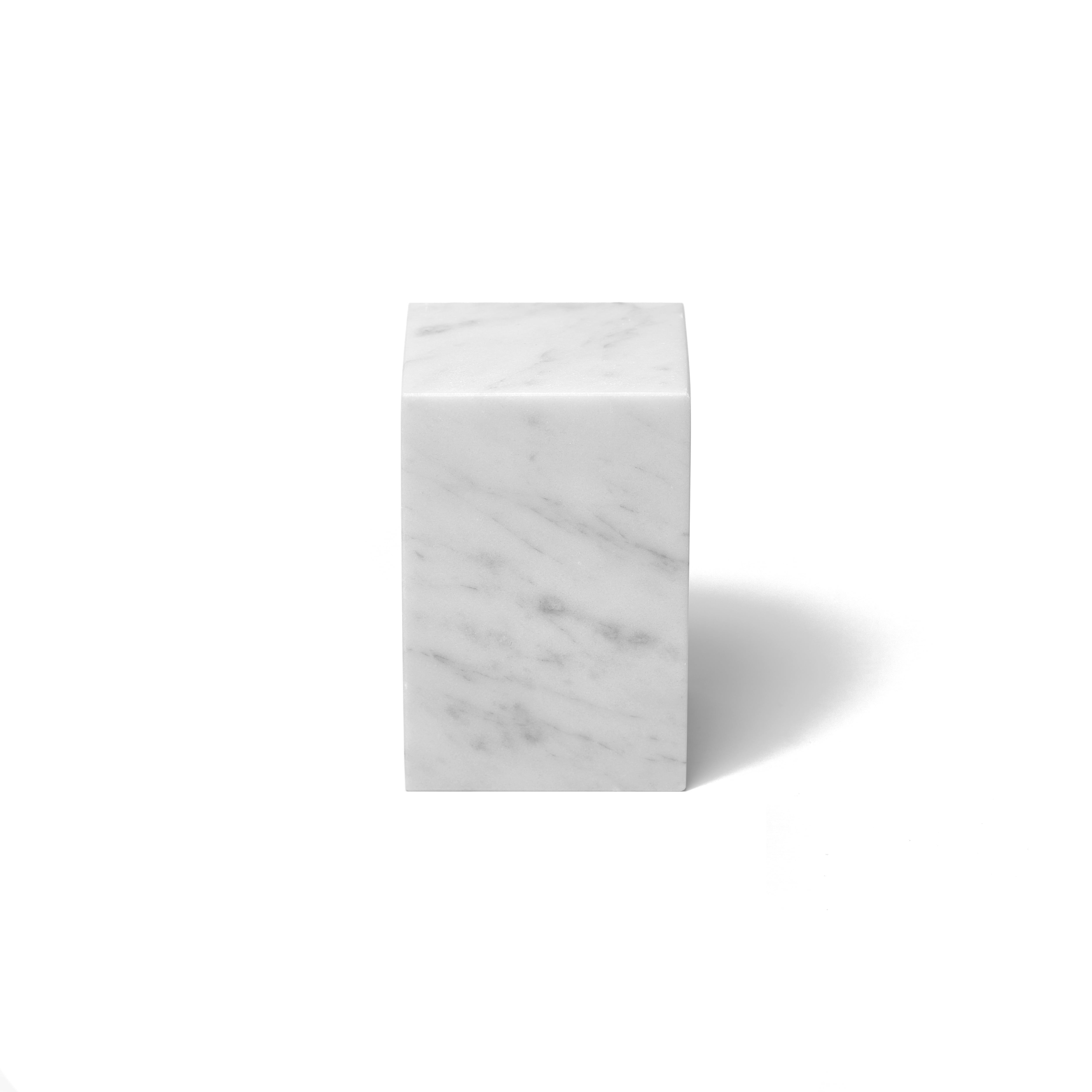 MARBLE DISPLAY CUBE - Bianco Carrara × Medium | 大理石ディスプレイ