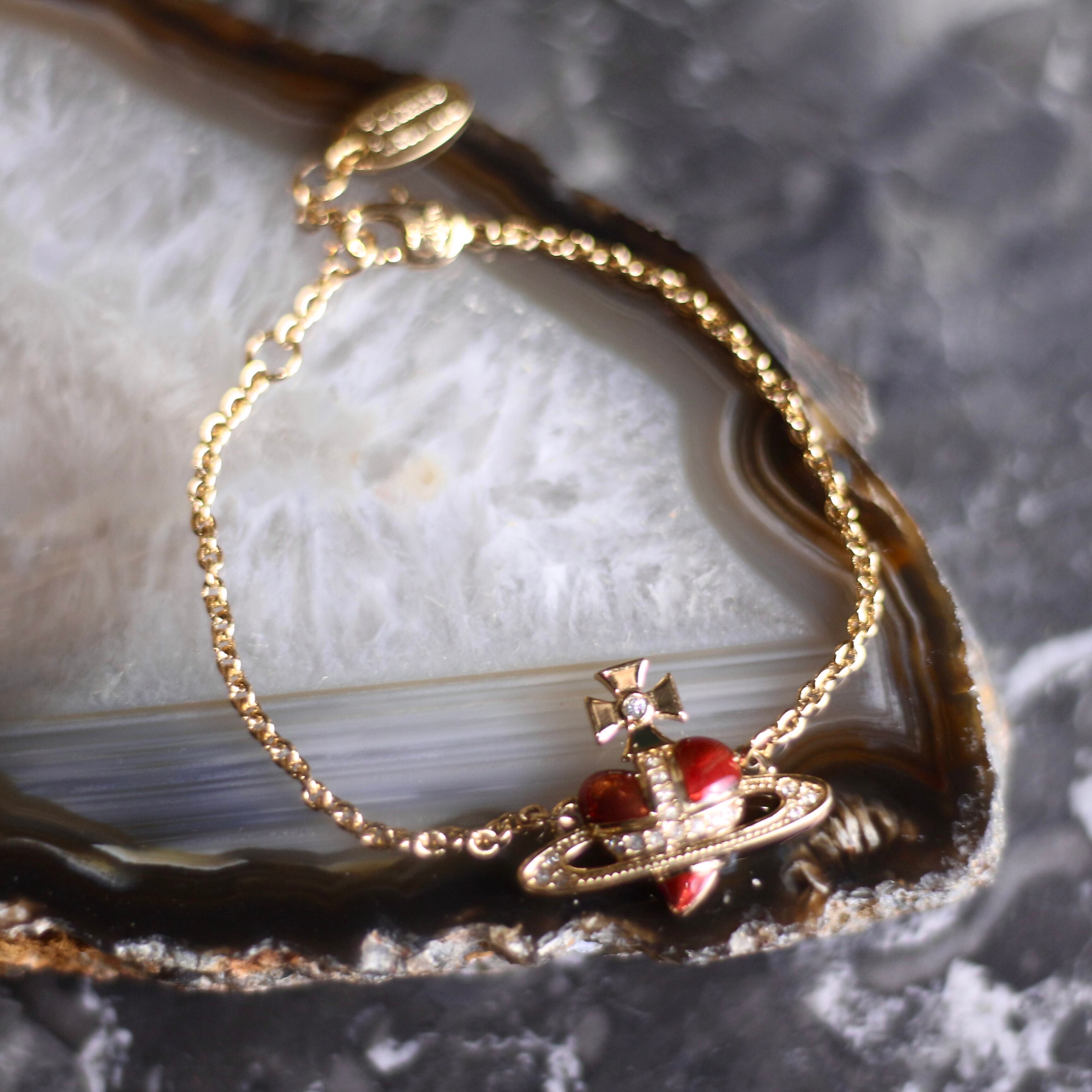 Vivienne Westwood ハート型チェーンブレスレット　時計 Vivienne Westwood ハート型チェーンブレスレット 時計 Vivienne