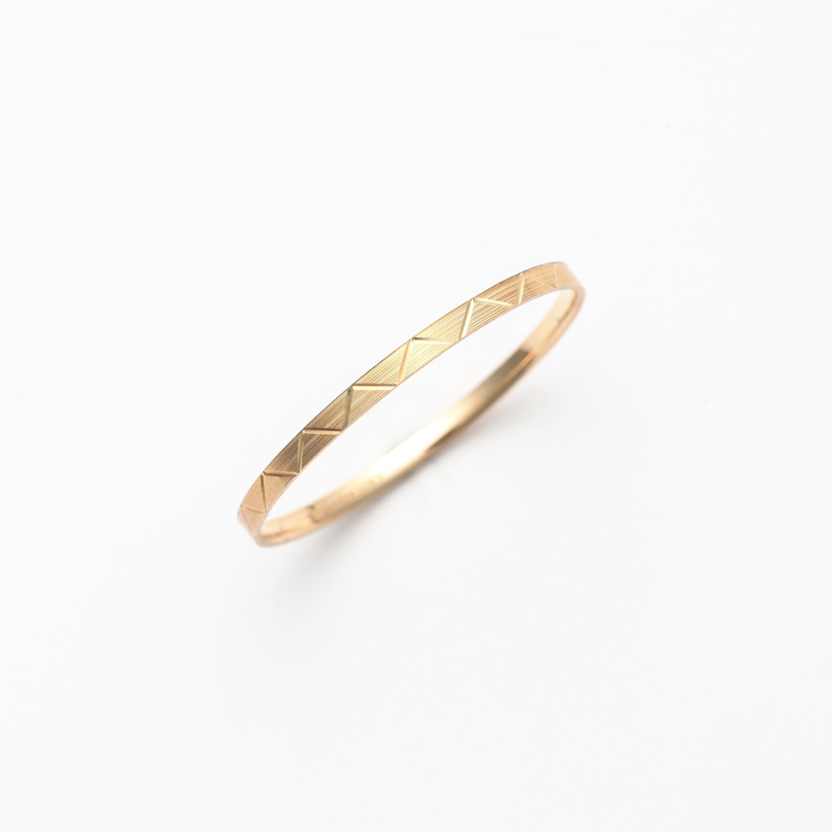 18金イエローゴールド ダイヤモンド 馬九（うまく）いく リング 0.01ct