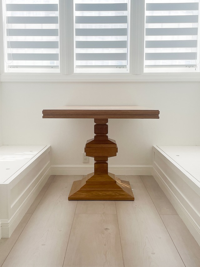 ホワイトオーク材センターテーブル “特注脚”(モダンアンティークスタイル) W1300×D800