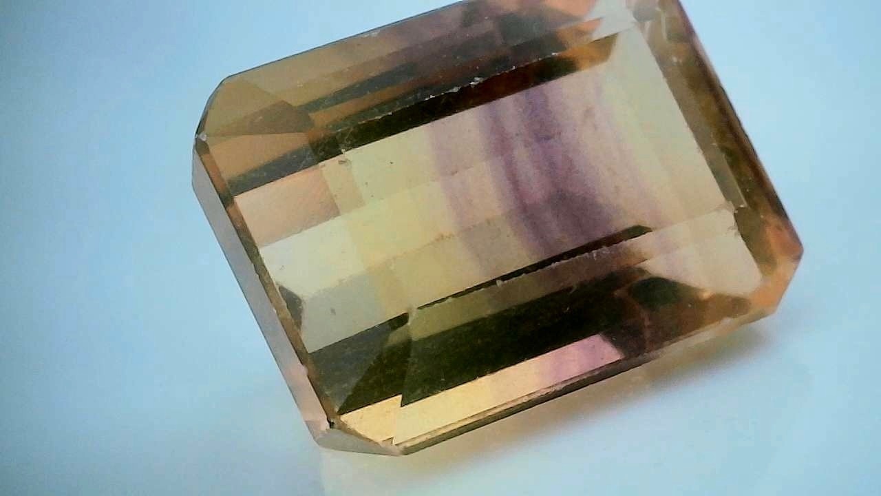 バイカラーフローライト　7.41ct　[C13‐29]