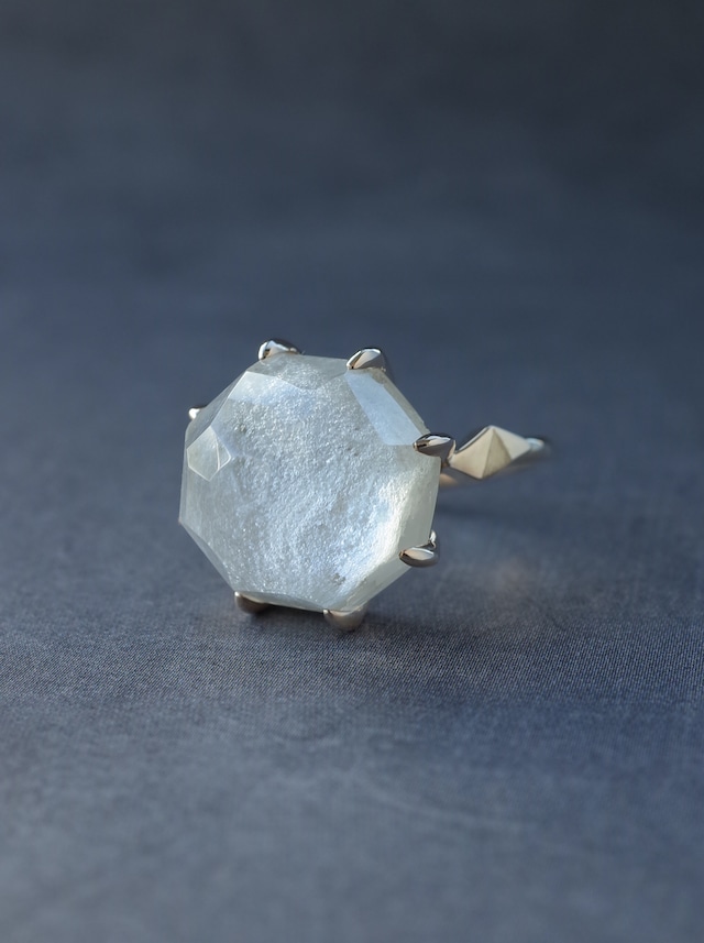 White Garden Quartz Ring  / cut by CANNA - 2