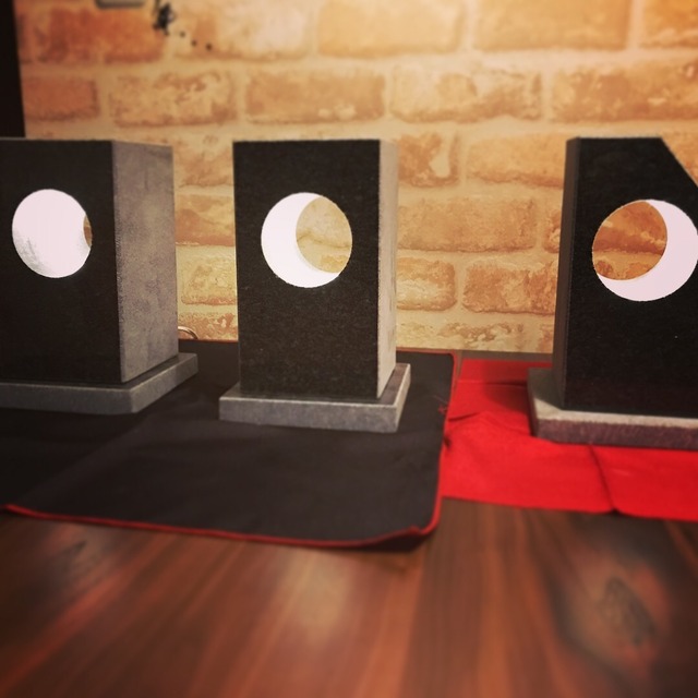 黒御影石でつくるインテリアライト ミナト石材 インテリアストーンストア