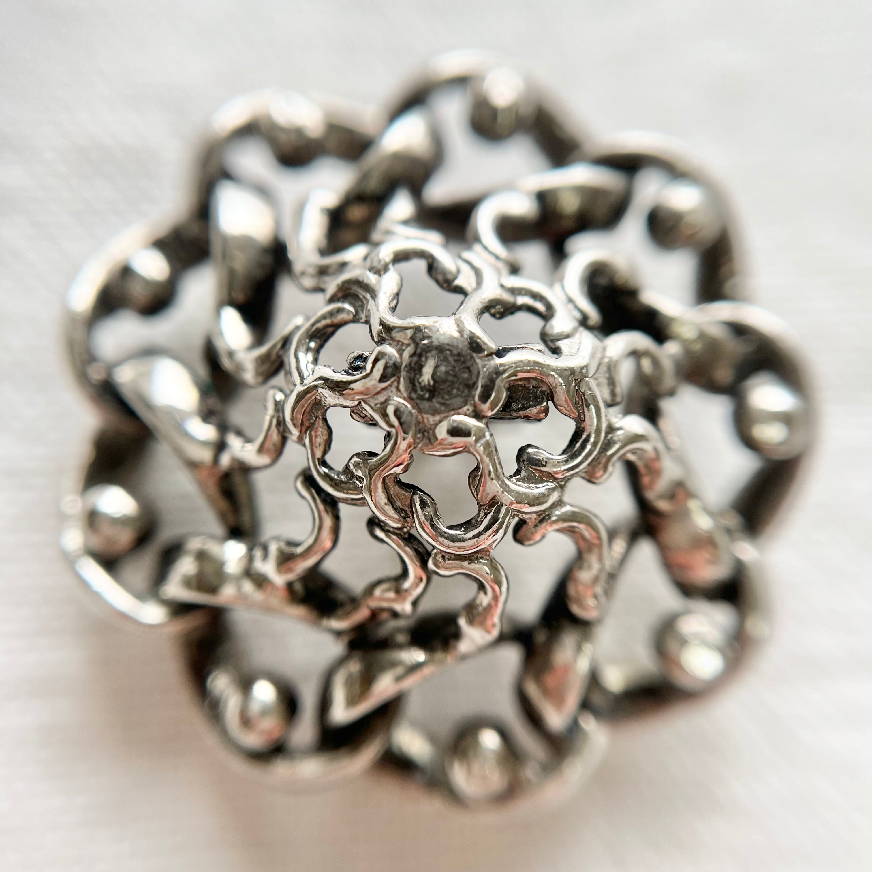 編み込みシルバーフラワー 35㎜