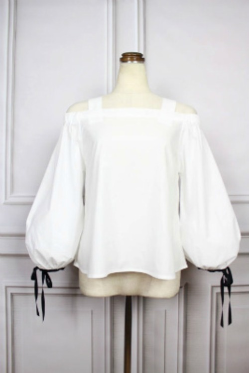 RIMI&Co. SAKURA Blouse オフショルダーバルーンスリーブブラウス