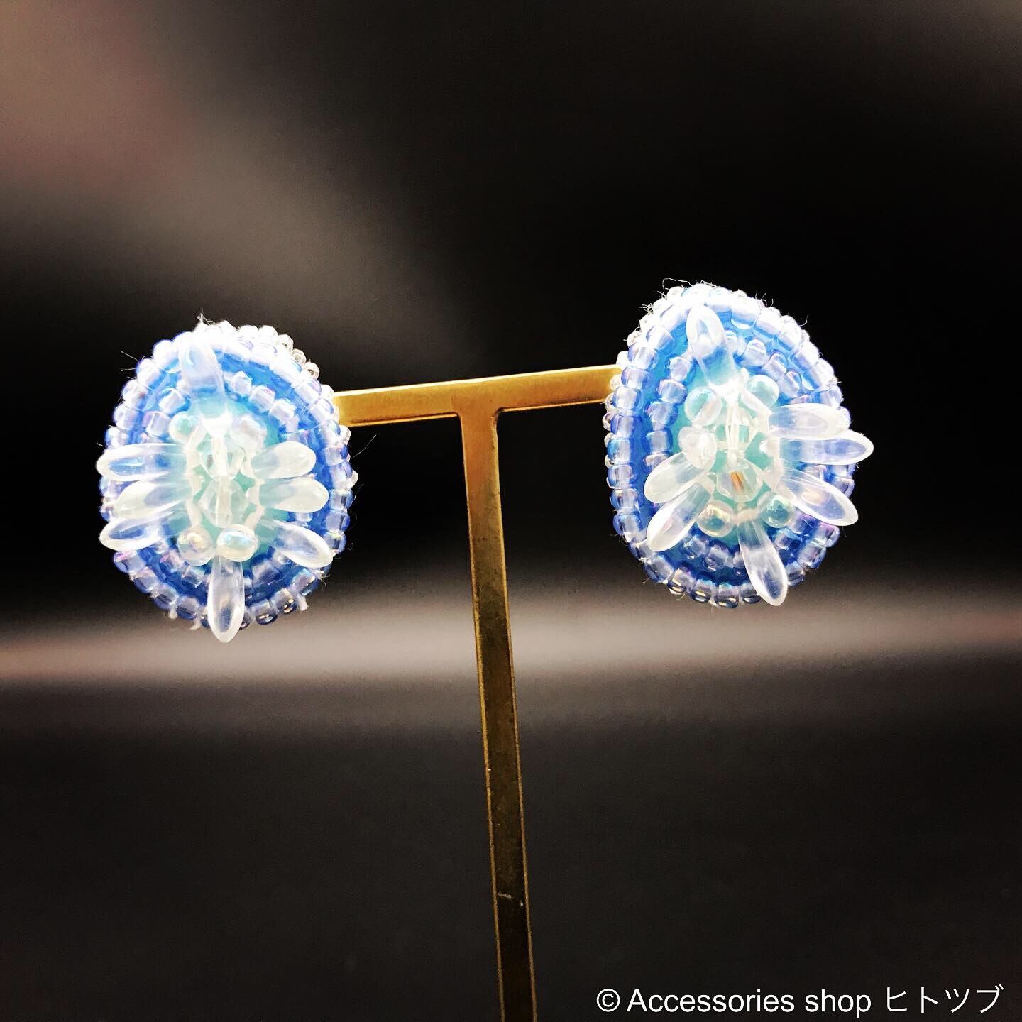 0176:オーバル チェコガラスのピアス