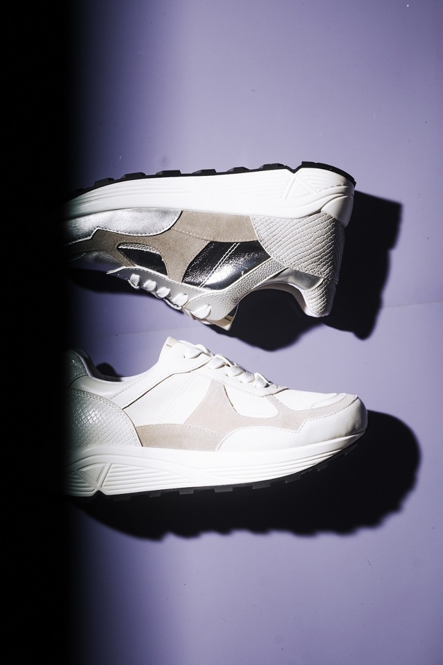 JETEE　　　　　　　　　　　　　　　　　　　　　　　　　　　　　　　　　Mix Materials Sneakers　JEB5-13044