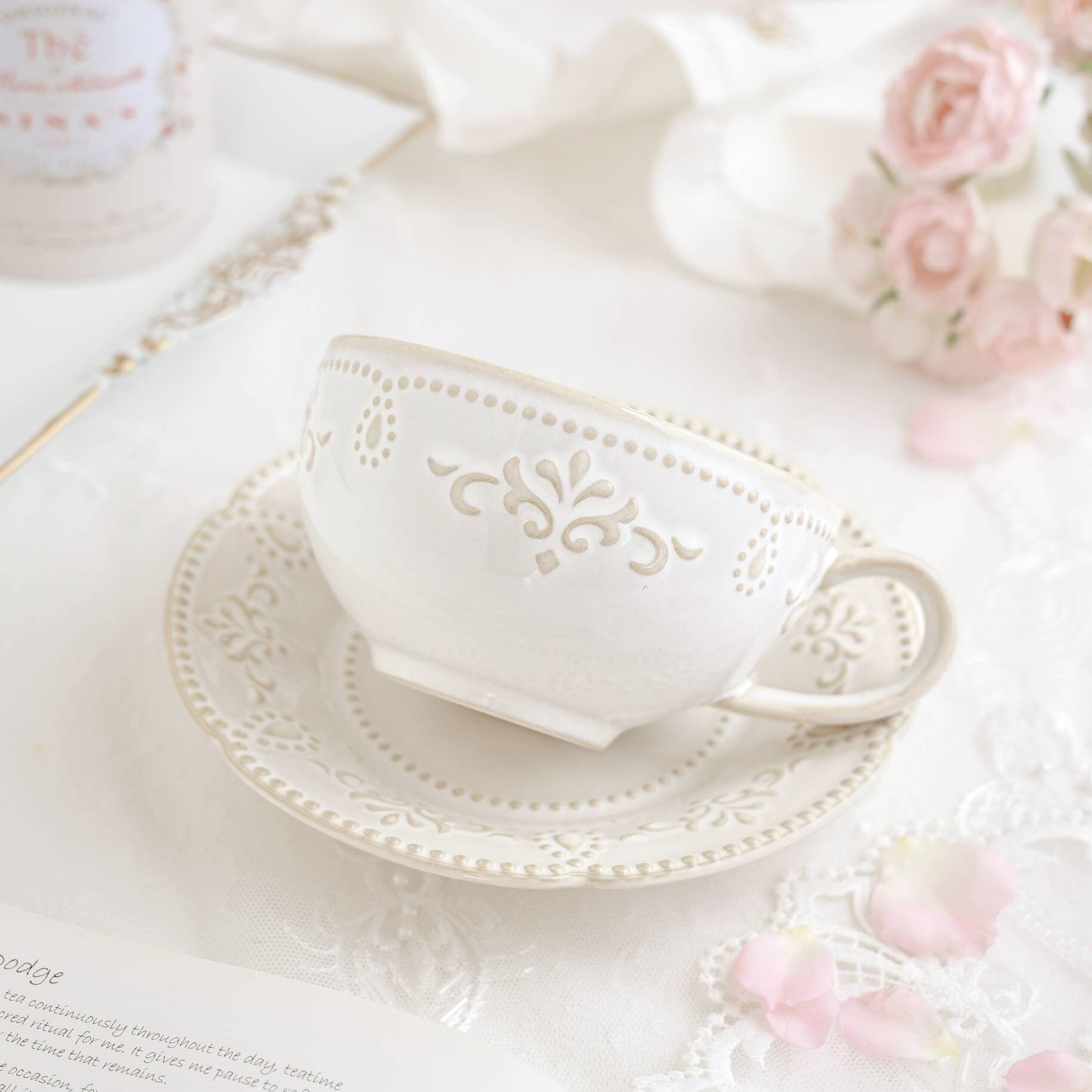 Antique relief cup / アンティークレリーフカップ | BONNE CHANCE