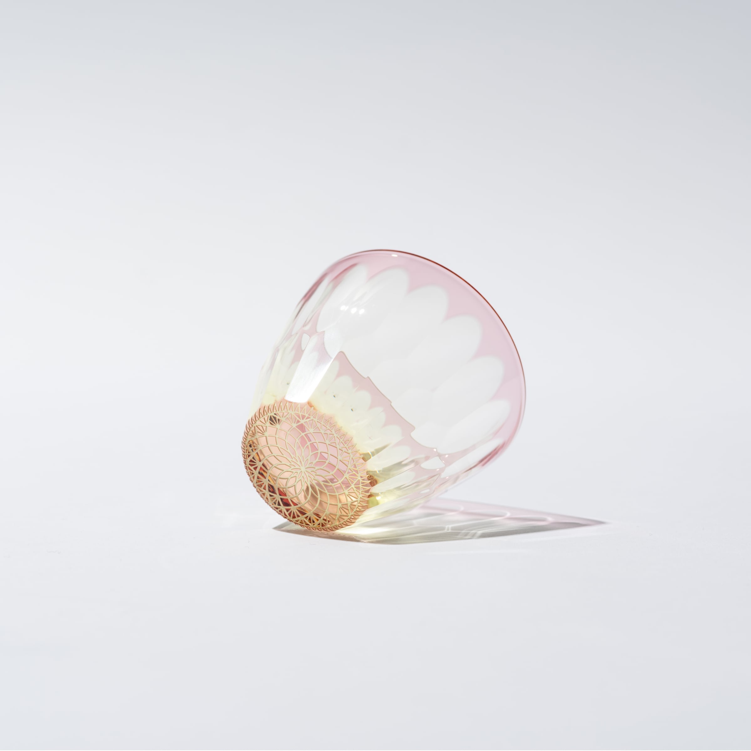 2020年藤巻百貨店賞 受賞作品】太陽の花（金赤×プラセオ）ぐい呑