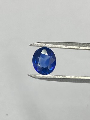 コーンフラワー　ブルーサファイア　AIGS鑑別付き　イヤリング用ペア　0.75ct/0.77ct