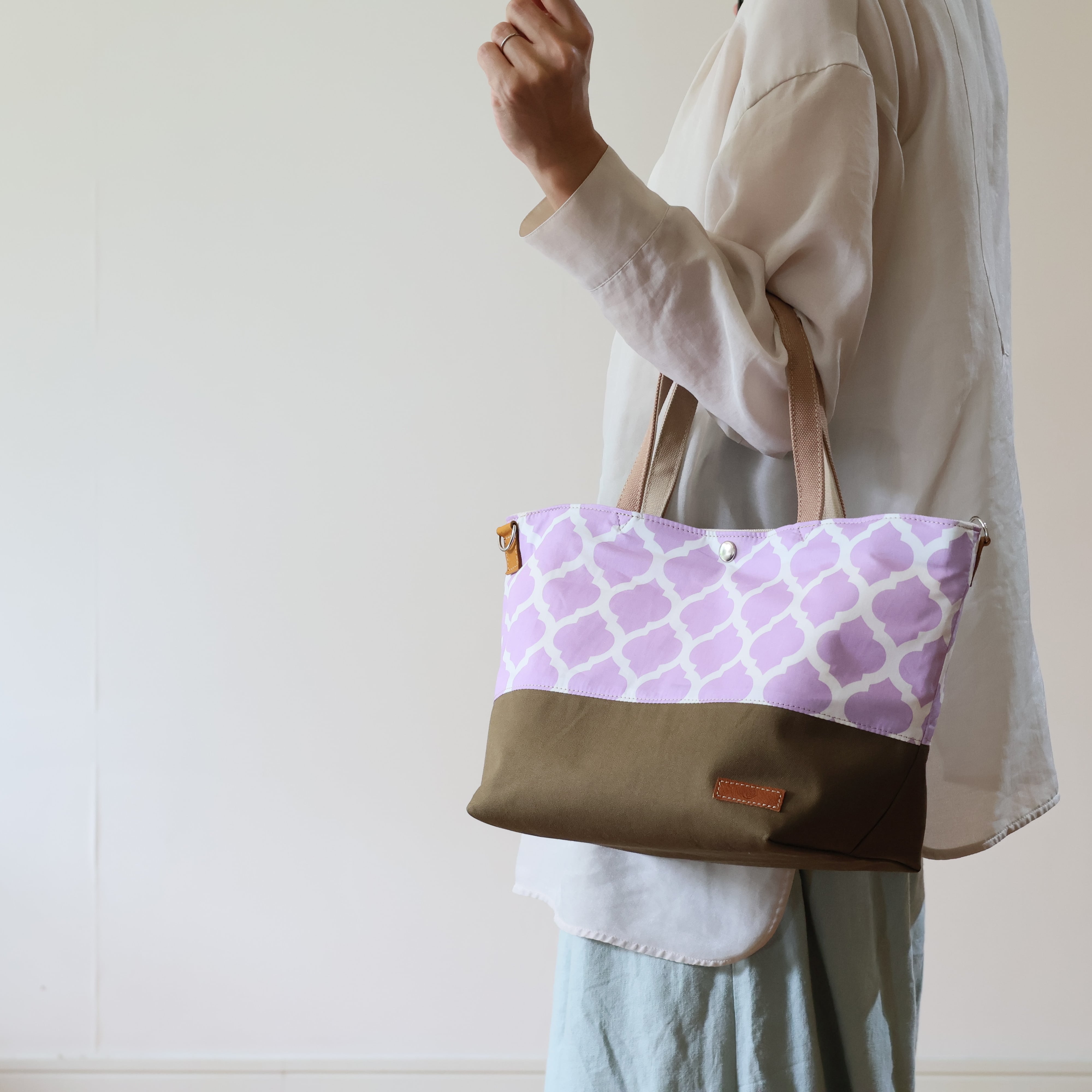 千駄木　かばんやえいえもん　 ツートンとーと ピンク 限定】ブロックプリントツートンとーと小ショルダー付き | かばんやえ