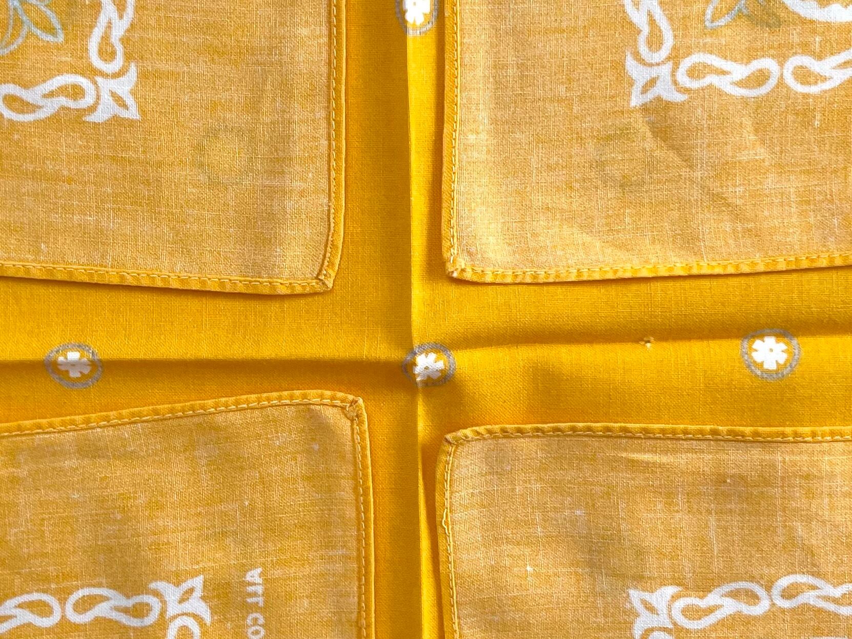 yellow‼︎】 90s LEVI'S SADDLEMAN ヴィンテージ バンダナ | swallows