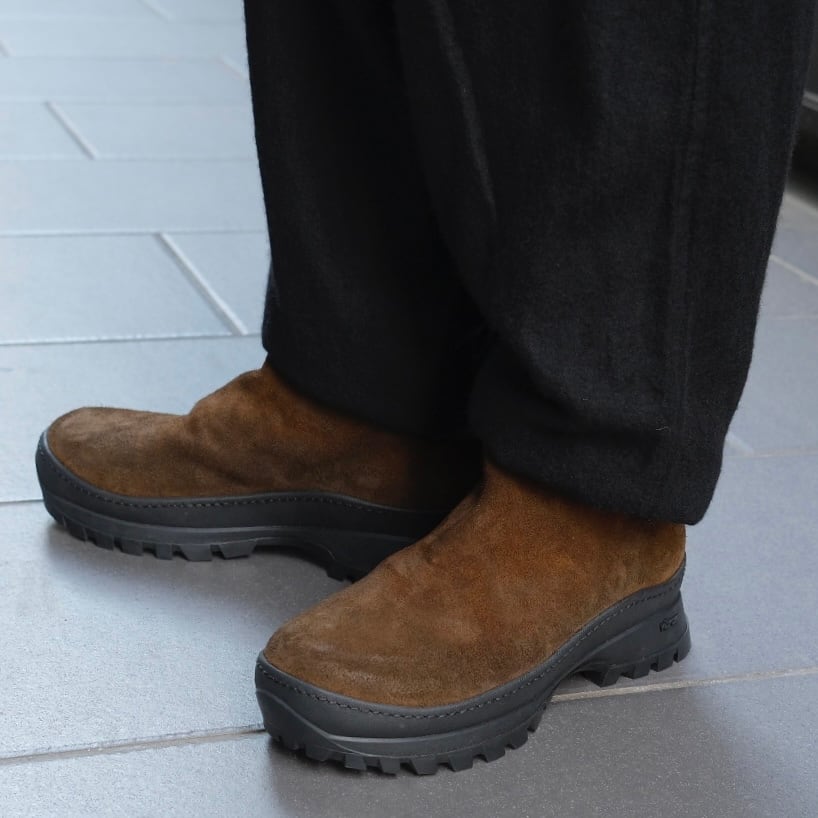 Leather shoes | Signs
