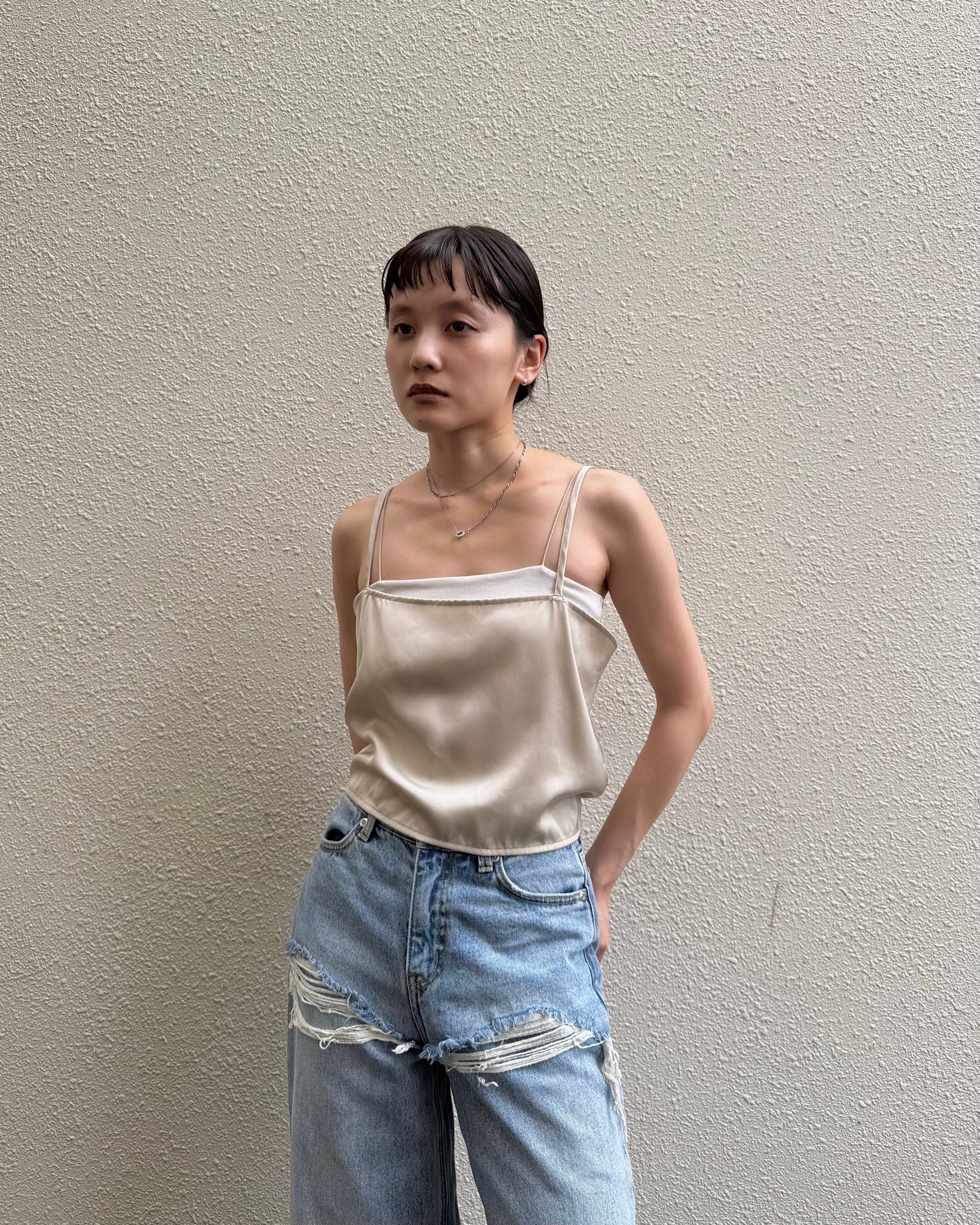 back cross satin camisole | quūi