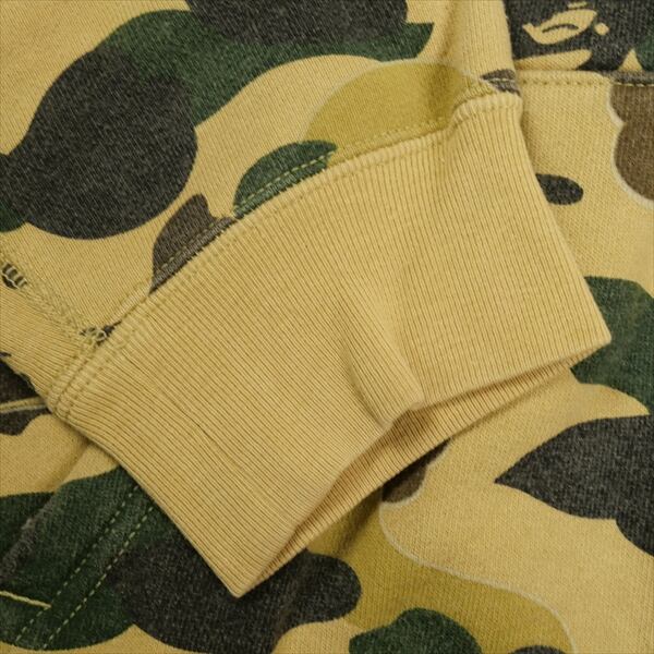 Size【M】 A BATHING APE ア ベイシング エイプ ×KAWS YELLOW CAMO