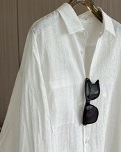 リネンゆったりミニマルホワイトシャツ