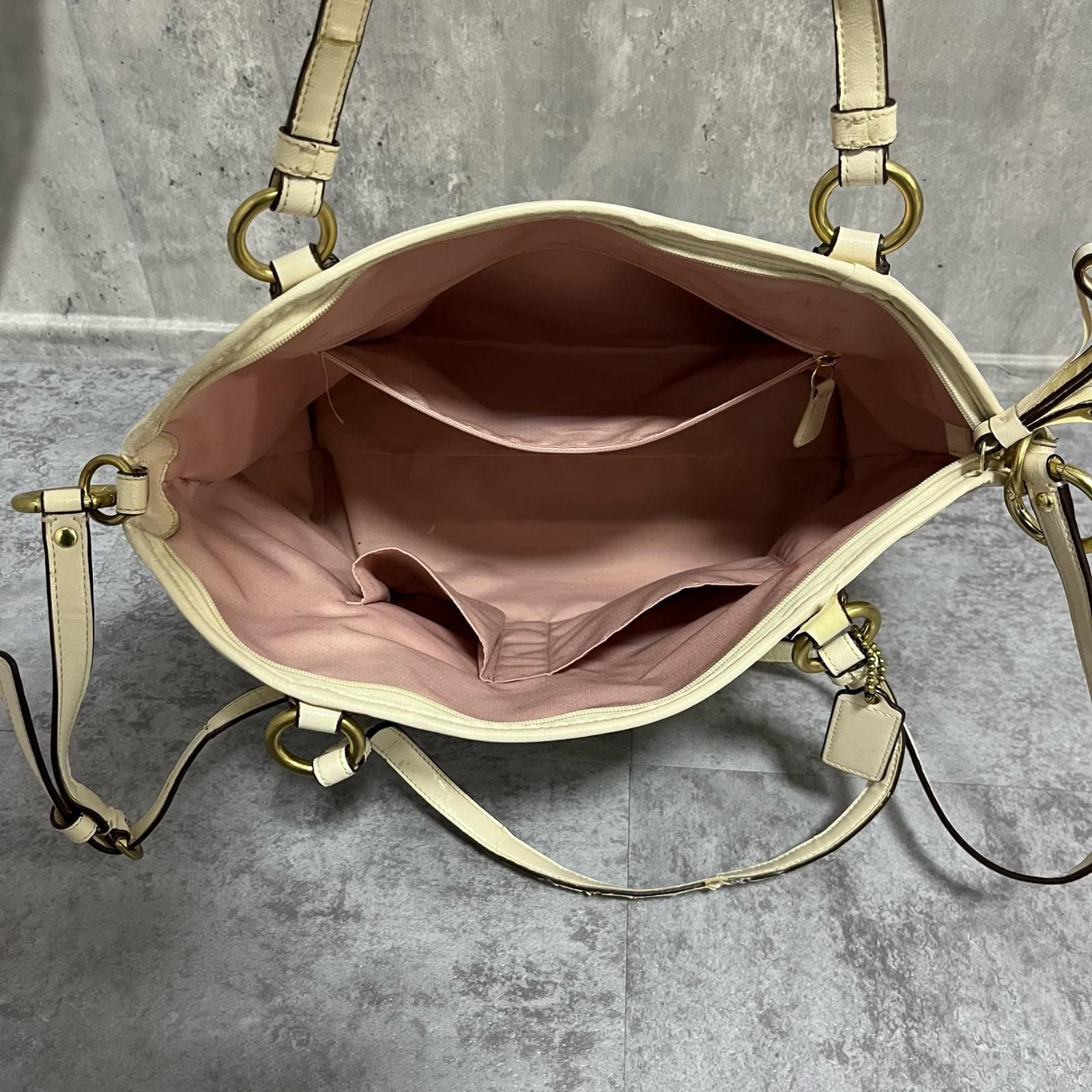 COACH】コーチ シグネチャー柄トートバッグ シグネチャーモチーフ PVC