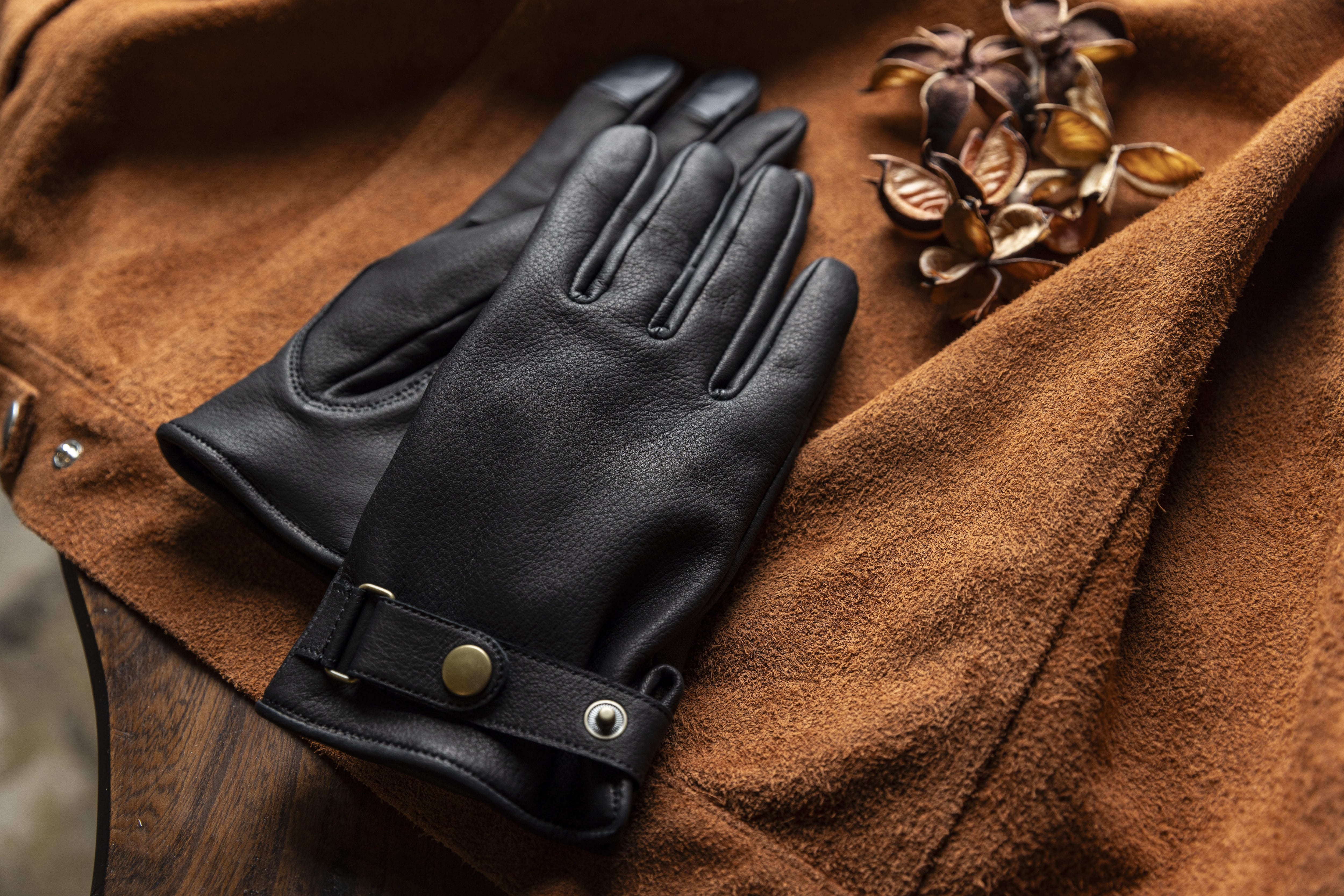 "柔らかすぎて"抜け出せない「レザーグローブ」(ディアスキン)