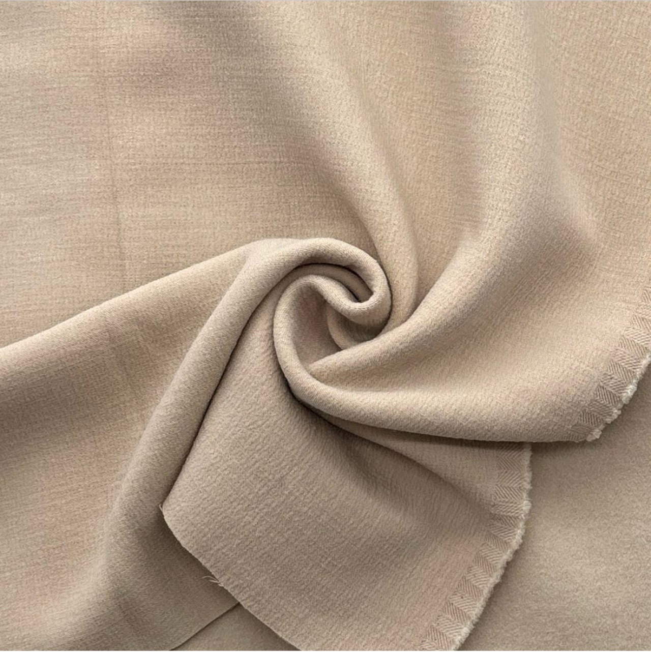 ★TB200◆3m◆ウールポリエステル混裏起毛ストレッチ生地◆ベージュ系