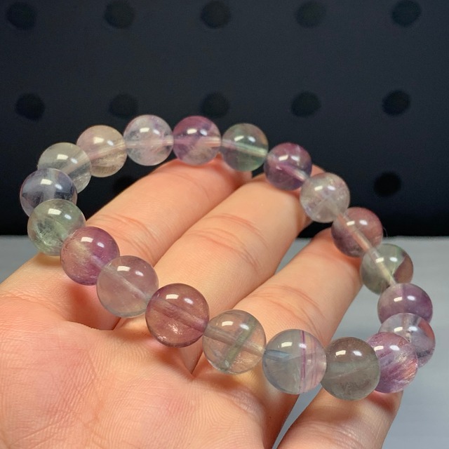 A66.優しい多彩なグラデーションフローライト・ブレスレット