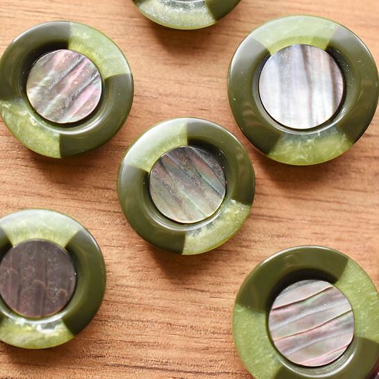 イタリア グリーン×黒蝶貝 18㎜