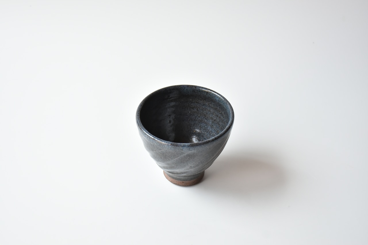小代瑞穂窯 / 福田るい : アヤしの カップ 青 斜めしのぎ