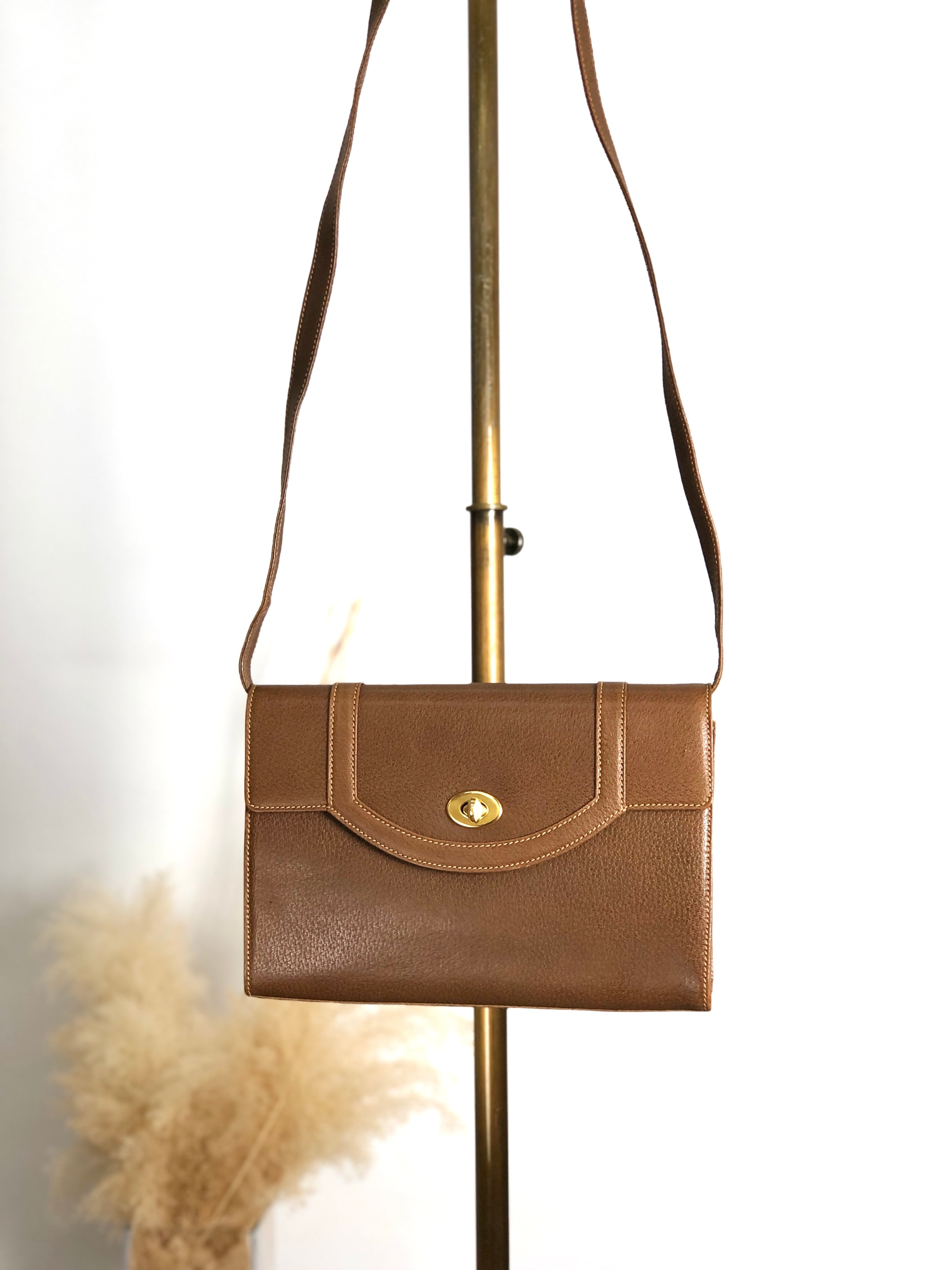 GUCCI グッチ ショルダーバッグ ブラウン レザー ターンロック vintage ヴィンテージ オールド 4k7hzd